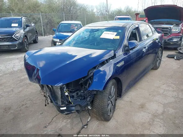 5XXGU4L17KG367302 2019 KIA OPTIMA - Image 2