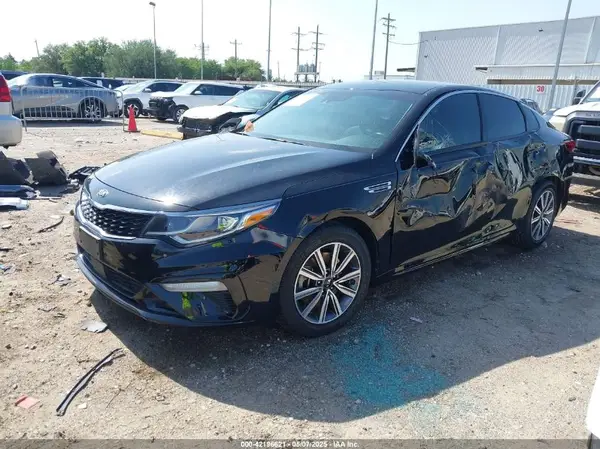 5XXGU4L17LG395053 2020 KIA OPTIMA - Image 2