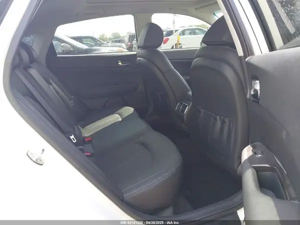 5XXGU4L17LG439987 2020 KIA OPTIMA - Image 8