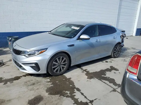5XXGU4L18KG285532 2019 KIA OPTIMA - Image 1