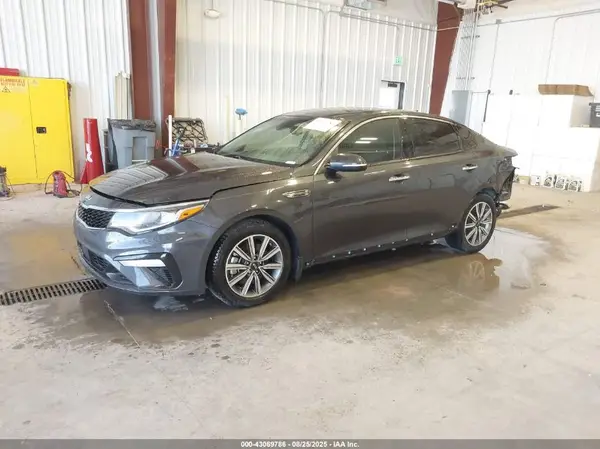 5XXGU4L18KG296109 2019 KIA OPTIMA - Image 2