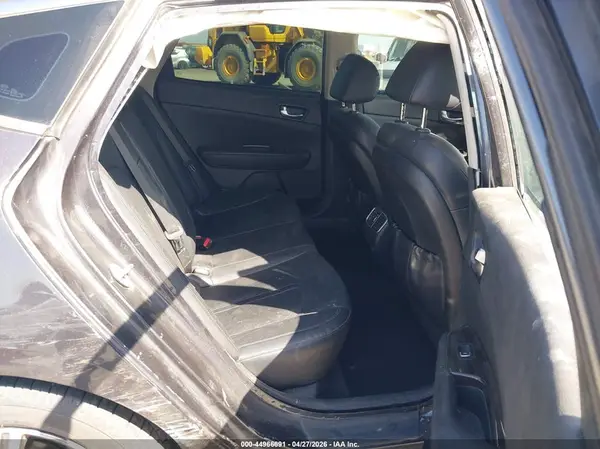 5XXGU4L18KG311952 2019 KIA OPTIMA - Image 8