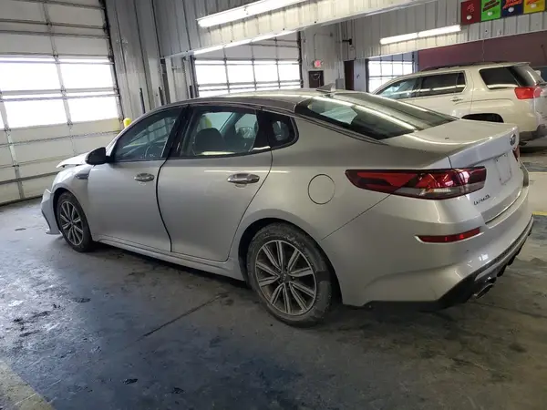 5XXGU4L18KG327942 2019 KIA OPTIMA - Image 2