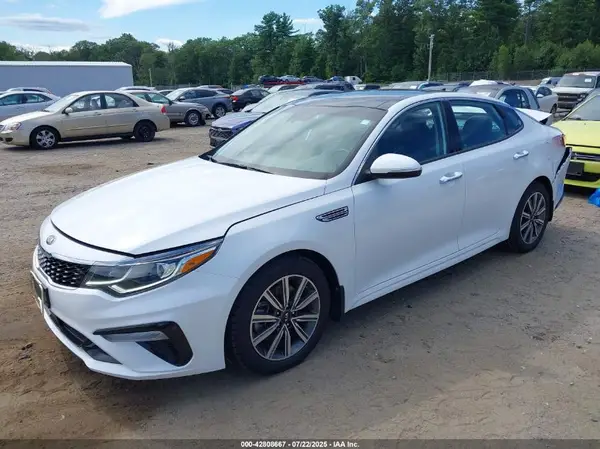 5XXGU4L18KG333076 2019 KIA OPTIMA - Image 2