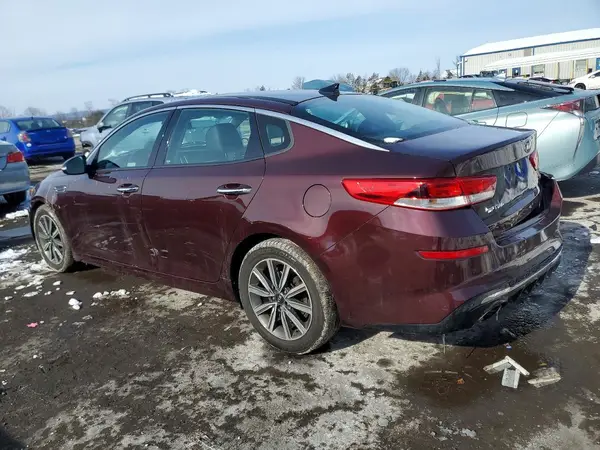 5XXGU4L18KG335670 2019 KIA OPTIMA - Image 2