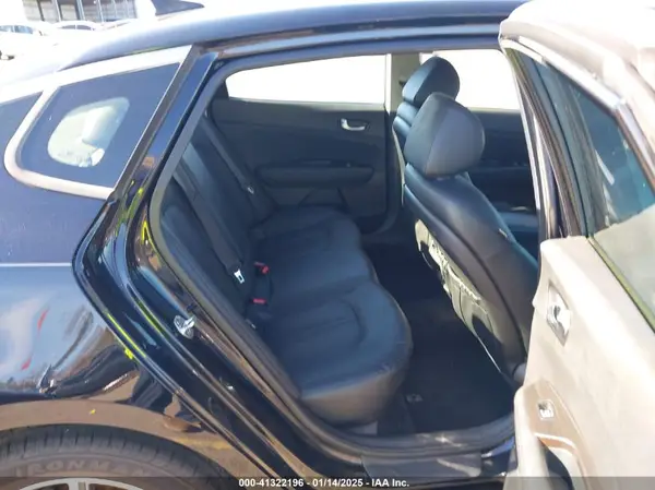 5XXGU4L19KG274989 2019 KIA OPTIMA - Image 8