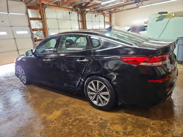 5XXGU4L19KG304024 2019 KIA OPTIMA - Image 2