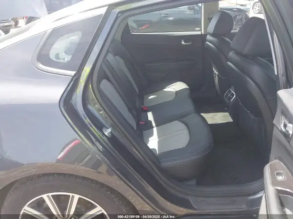 5XXGU4L19KG307229 2019 KIA OPTIMA - Image 8