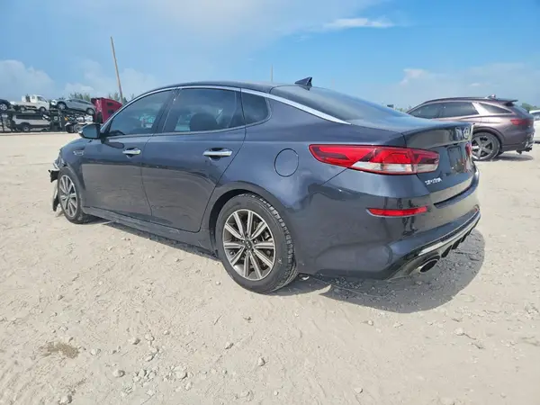 5XXGU4L19KG320241 2019 KIA OPTIMA - Image 2