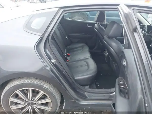 5XXGU4L19KG326640 2019 KIA OPTIMA - Image 8