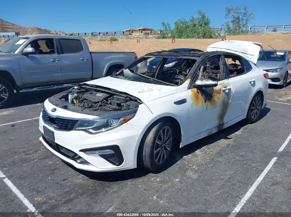 5XXGU4L19KG337265 2019 KIA OPTIMA - Image 2