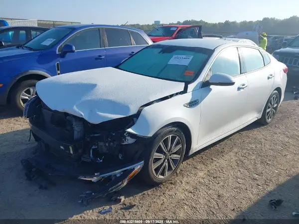 5XXGU4L19LG398035 2020 KIA OPTIMA - Image 2