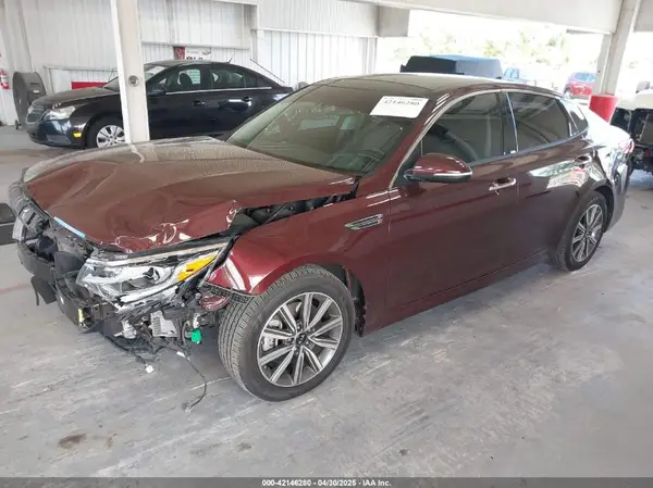 5XXGU4L1XKG302900 2019 KIA OPTIMA - Image 2