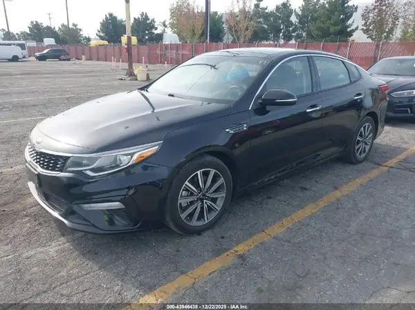 5XXGU4L1XKG303545 2019 KIA OPTIMA - Image 2