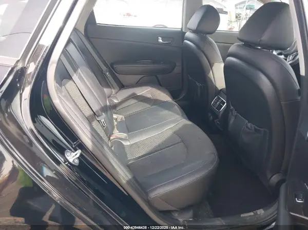 5XXGU4L1XKG303545 2019 KIA OPTIMA - Image 8