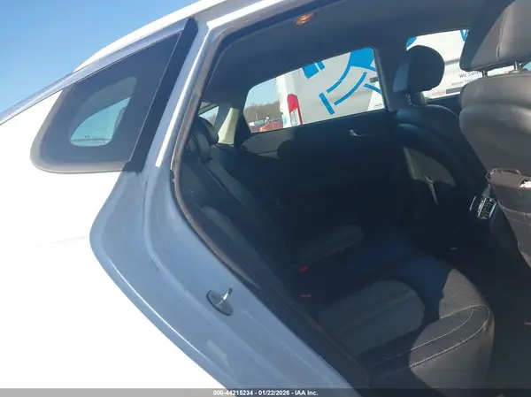 5XXGU4L1XKG324301 2019 KIA OPTIMA - Image 8