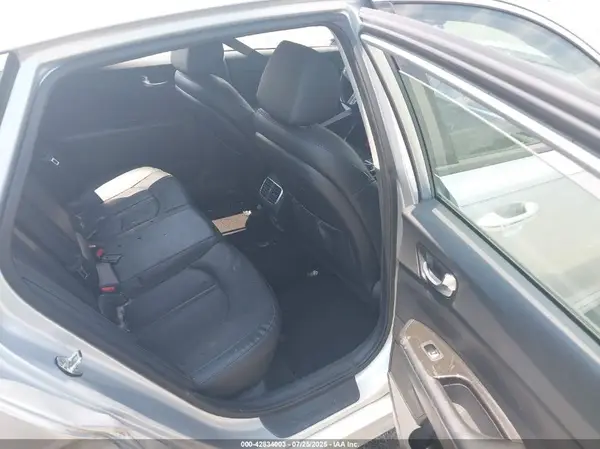 5XXGU4L1XKG368475 2019 KIA OPTIMA - Image 8