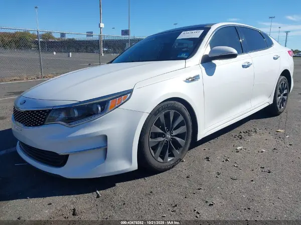 5XXGU4L30GG004137 2016 KIA OPTIMA - Image 2