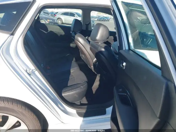 5XXGU4L30GG006759 2016 KIA OPTIMA - Image 8