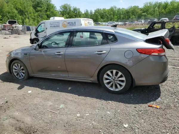 5XXGU4L30GG013596 2016 KIA OPTIMA - Image 2