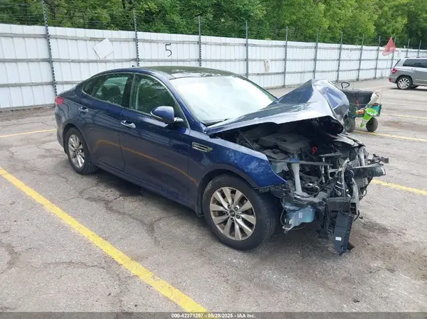 5XXGU4L30GG013940 2016 KIA OPTIMA - Image 1
