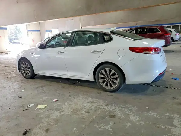 5XXGU4L30GG017759 2016 KIA OPTIMA - Image 2