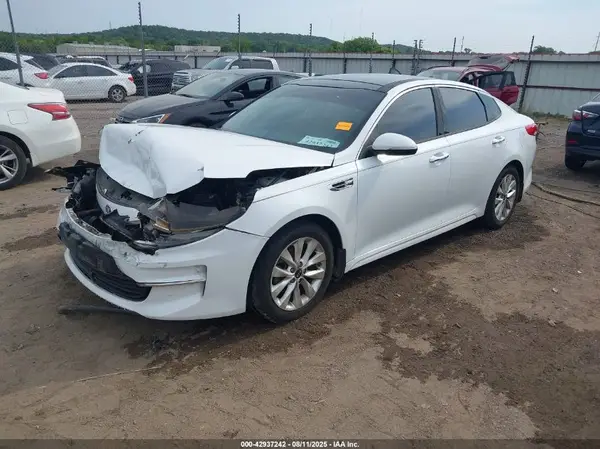 5XXGU4L30GG031192 2016 KIA OPTIMA - Image 2