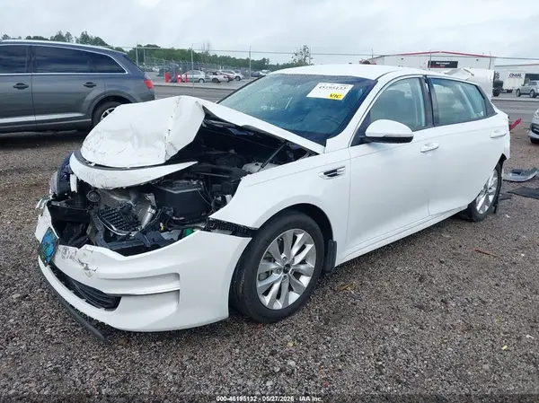 5XXGU4L30GG035095 2016 KIA OPTIMA - Image 2
