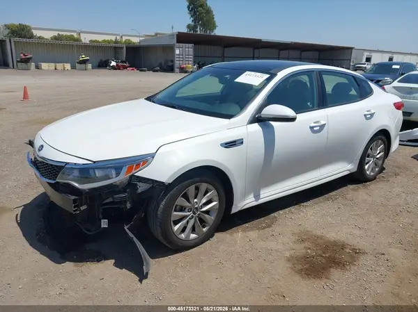 5XXGU4L30GG046890 2016 KIA OPTIMA - Image 2