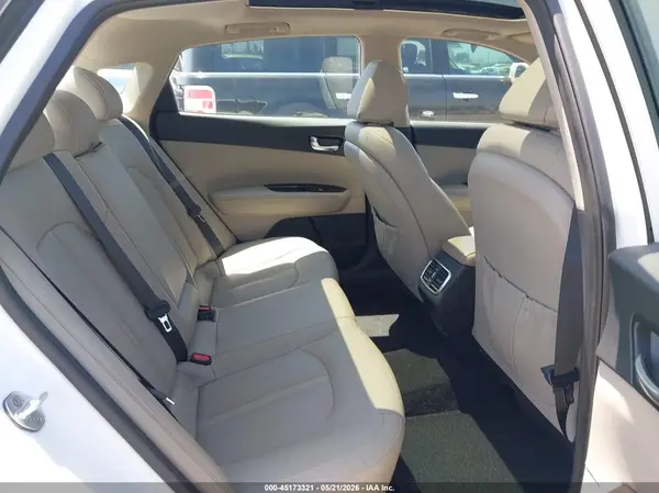 5XXGU4L30GG046890 2016 KIA OPTIMA - Image 8