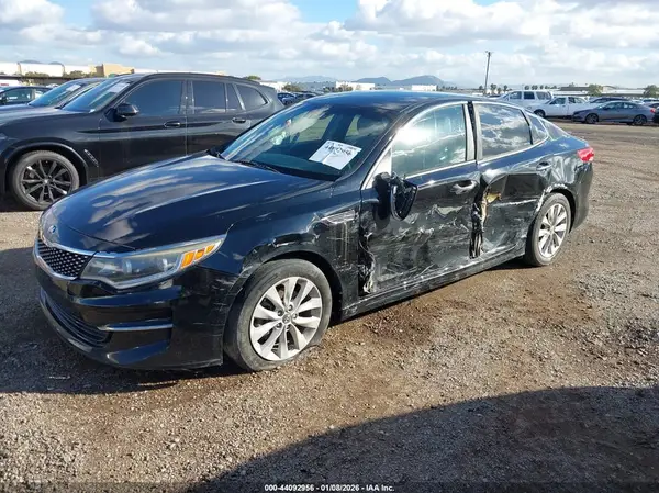 5XXGU4L30GG053967 2016 KIA OPTIMA - Image 2