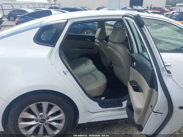 5XXGU4L30GG062166 2016 KIA OPTIMA - Image 8