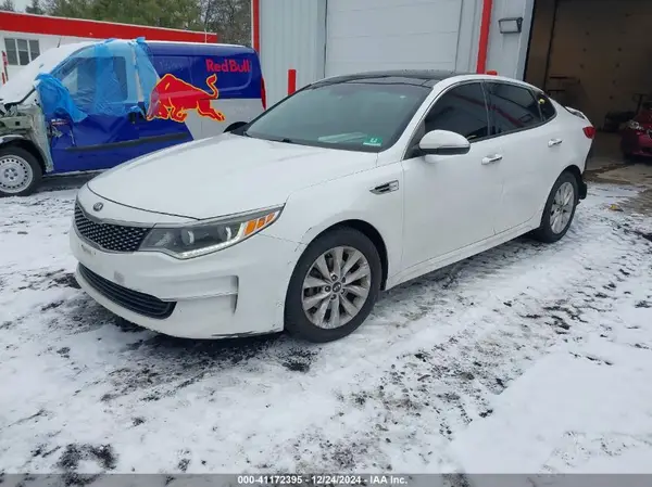 5XXGU4L30GG070574 2016 KIA OPTIMA - Image 2