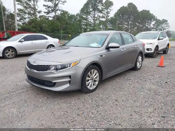5XXGU4L30GG085317 2016 KIA OPTIMA - Image 2