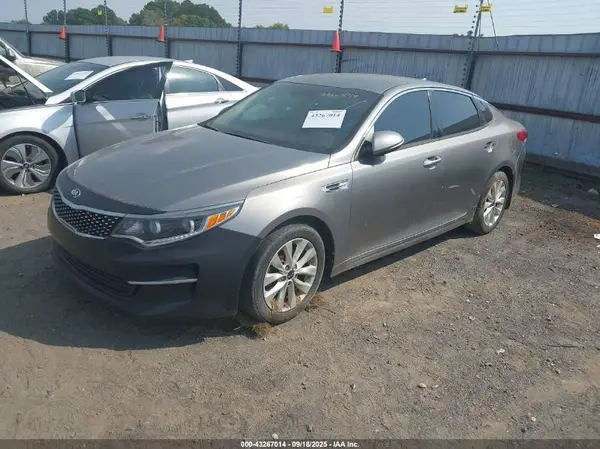 5XXGU4L30GG091084 2016 KIA OPTIMA - Image 2