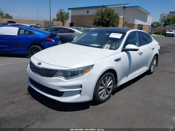 5XXGU4L30GG093417 2016 KIA OPTIMA - Image 2