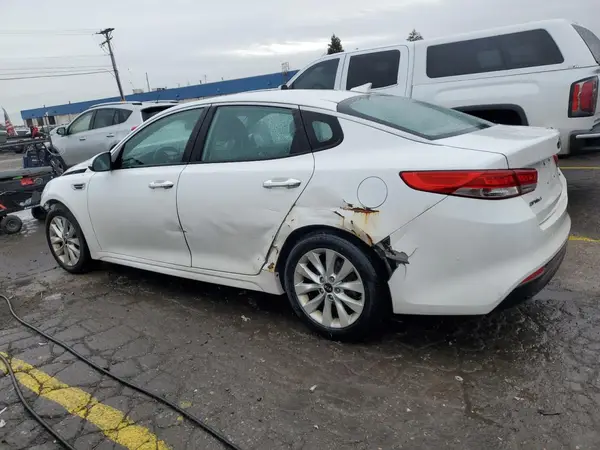 5XXGU4L30GG094857 2016 KIA OPTIMA - Image 2