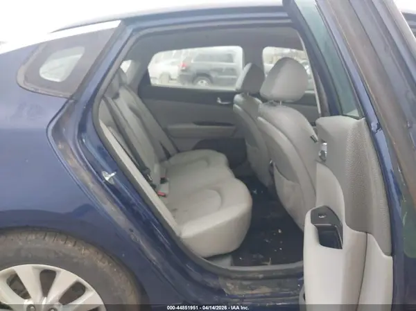 5XXGU4L30GG108921 2016 KIA OPTIMA - Image 8
