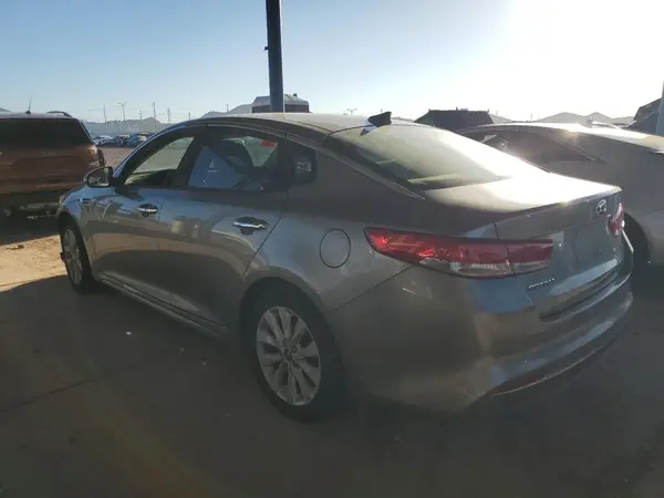 5XXGU4L30GG111639 2016 KIA OPTIMA - Image 2