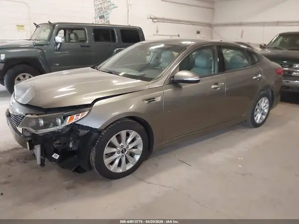 5XXGU4L30GG112340 2016 KIA OPTIMA - Image 2