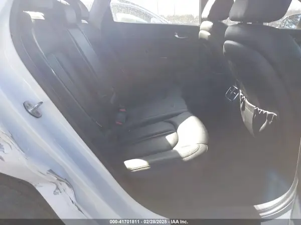 5XXGU4L30HG126899 2017 KIA OPTIMA - Image 8