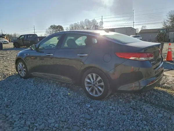 5XXGU4L30HG132895 2017 KIA OPTIMA - Image 2
