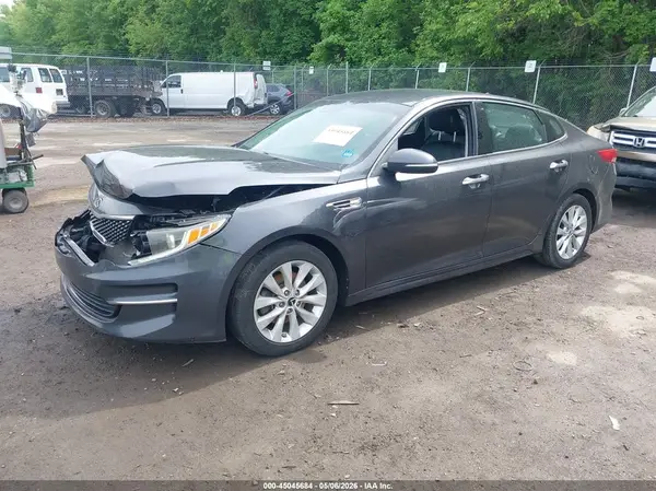5XXGU4L30HG142861 2017 KIA OPTIMA - Image 2