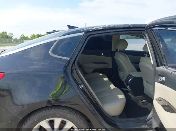 5XXGU4L30HG143170 2017 KIA OPTIMA - Image 8