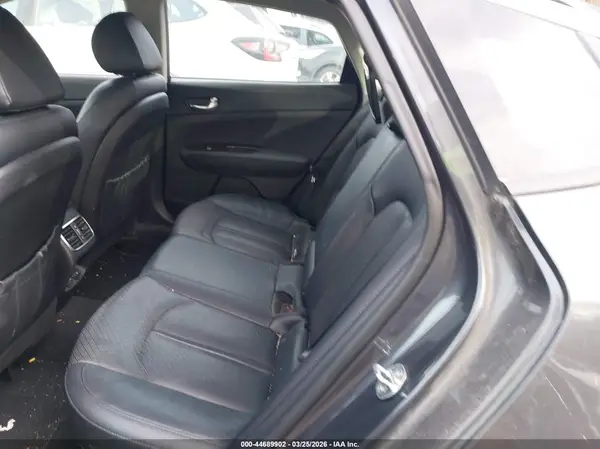 5XXGU4L30HG150829 2017 KIA OPTIMA - Image 8
