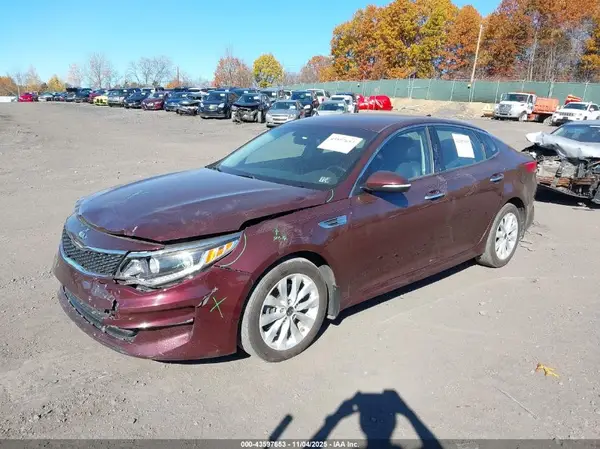 5XXGU4L30HG168621 2017 KIA OPTIMA - Image 2