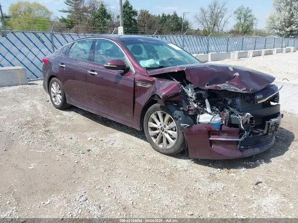 5XXGU4L30HG178338 2017 KIA OPTIMA - Image 1