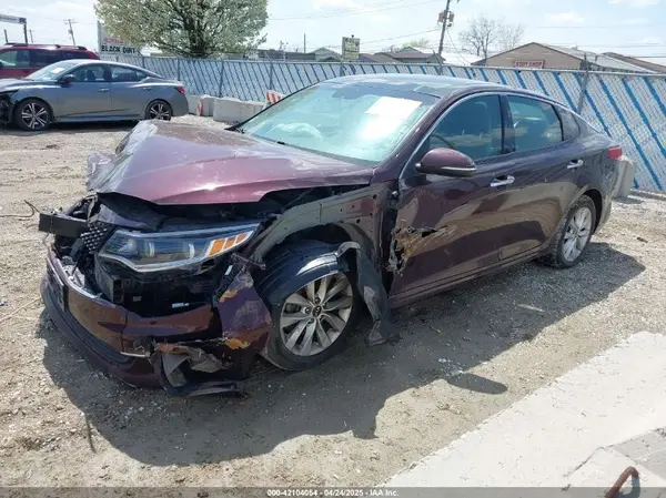 5XXGU4L30HG178338 2017 KIA OPTIMA - Image 2