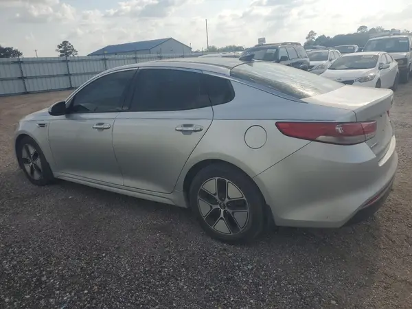 5XXGU4L30JG183769 2018 KIA OPTIMA - Image 2