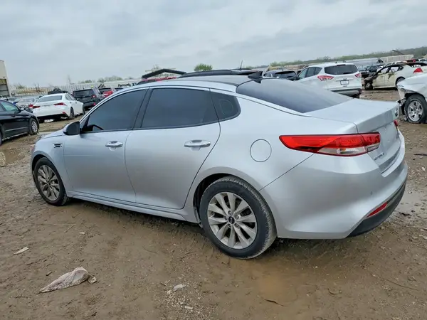 5XXGU4L30JG198367 2018 KIA OPTIMA - Image 2